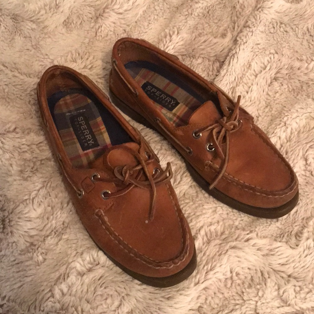 Size 8 Sperry’s
